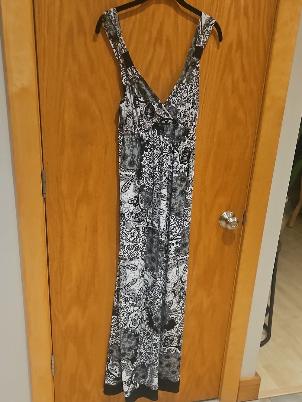 AB Studio Black and White Paisley Maxi Dress